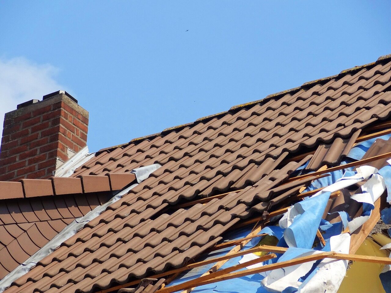 storm, storm damage, roof, roof tiles, hurricane, thunderstorm, autumn storm, lightning strike, damage, insurance, storm damage, storm damage, storm damage, storm damage, storm damage, hurricane